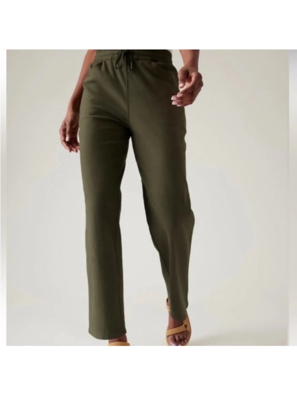 Athletes farallon Olive Wide-Leg Drawstring Pants